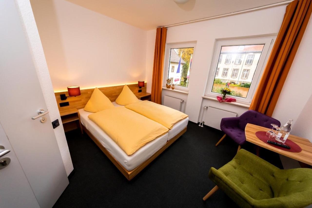 Wohlfuehlhotel Im Schlosspark - Self Checkin Willebadessen Luaran gambar