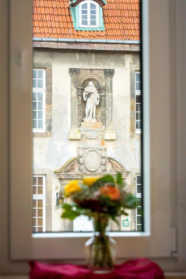 Wohlfuehlhotel Im Schlosspark - Self Checkin Willebadessen Luaran gambar